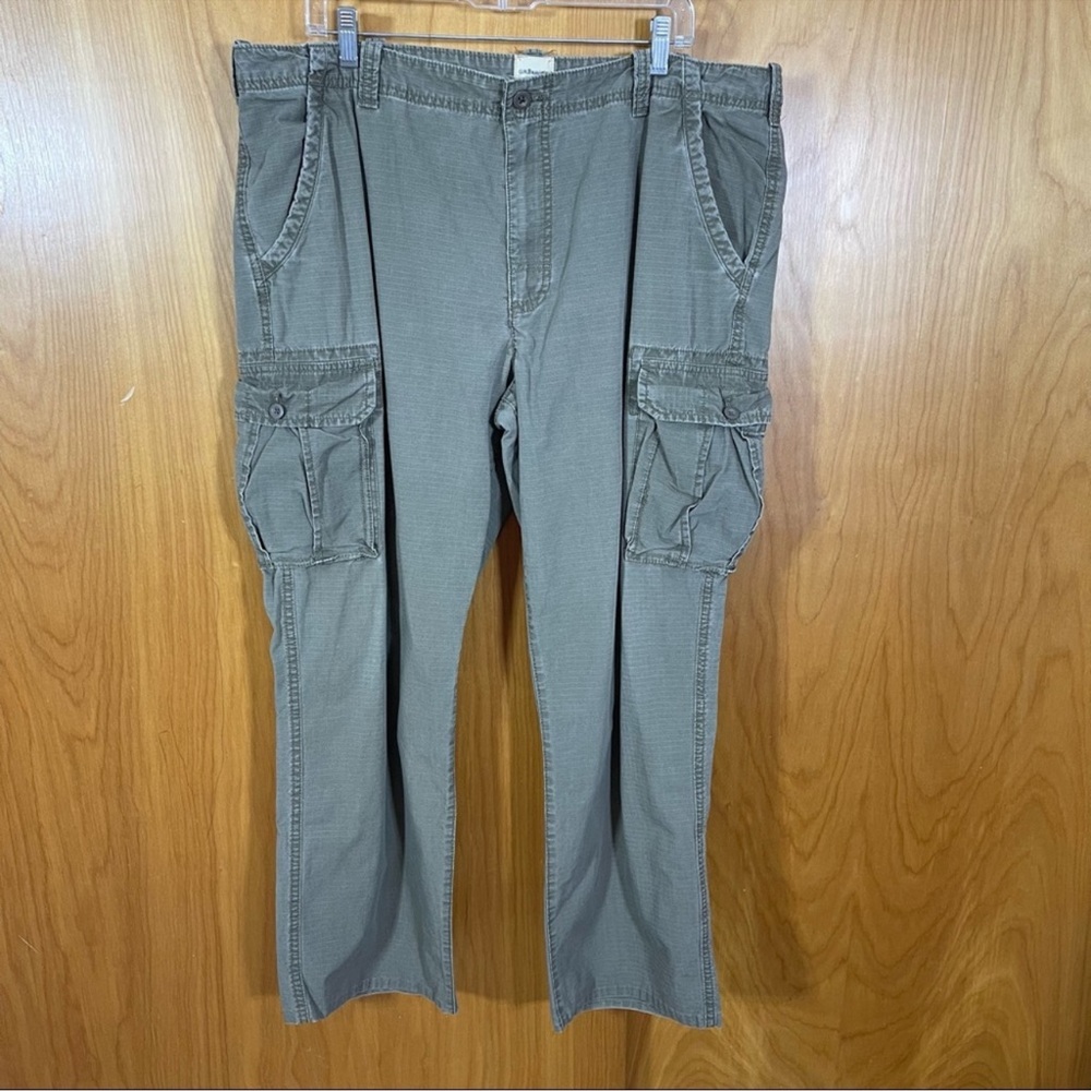 G.H. Bass & Co, Cargo Pants, Size 40x34. Good used condition!